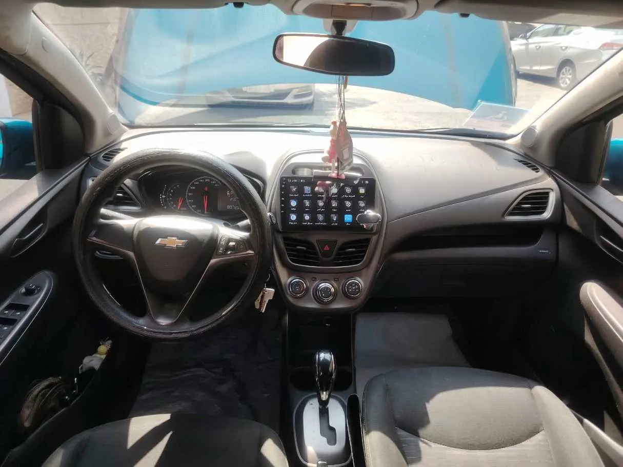 Car image 19