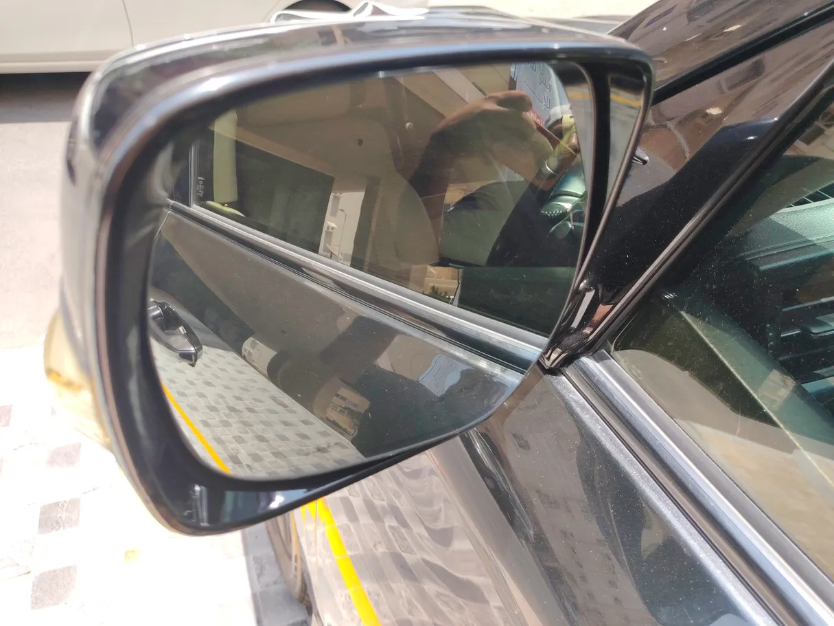 Car image 40
