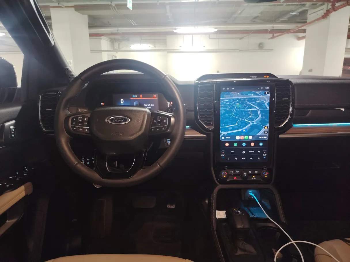 Car image 22