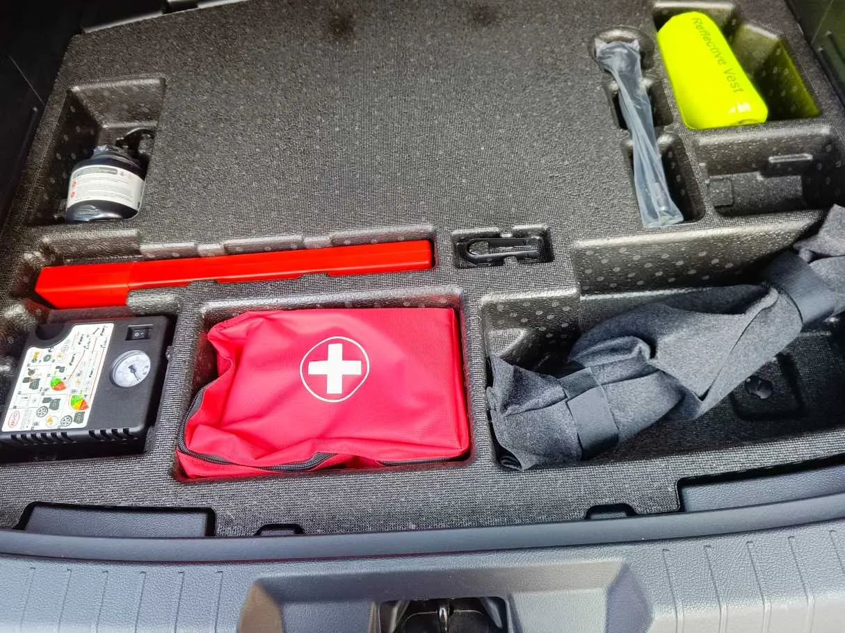 Car image 36