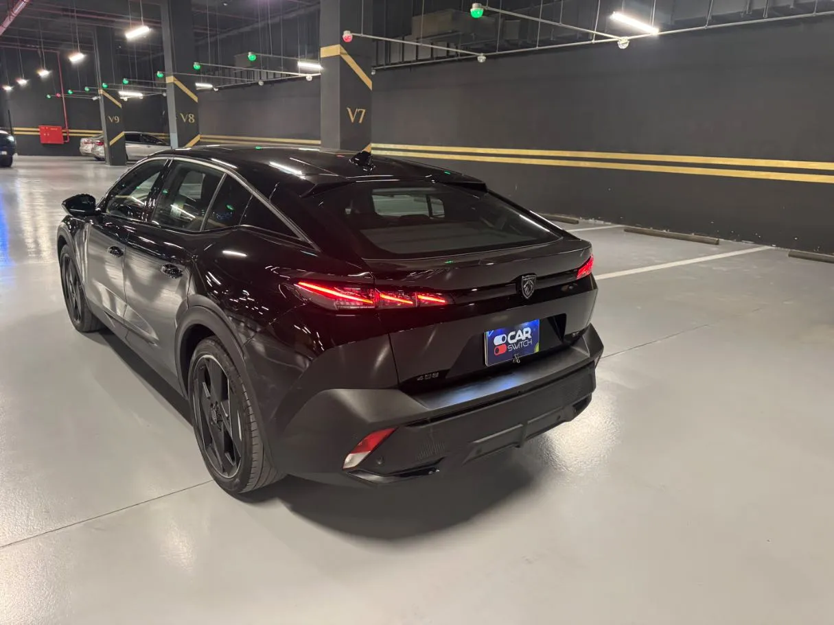 Car image 7