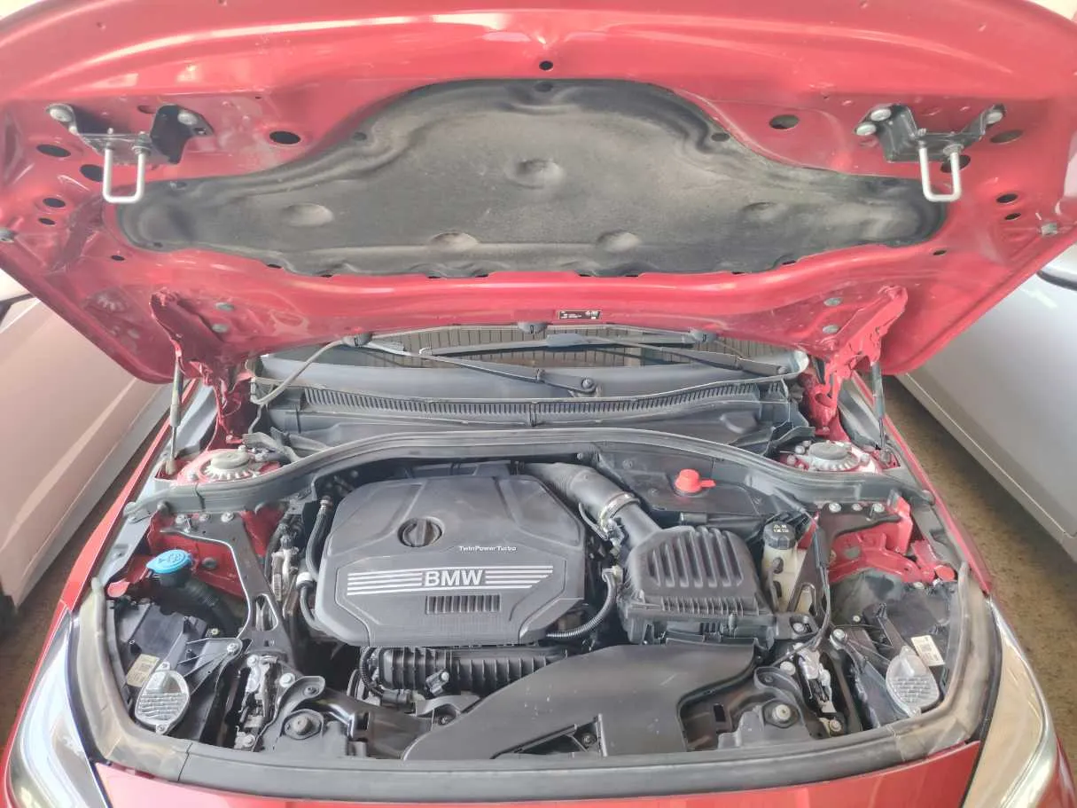 Car image 31