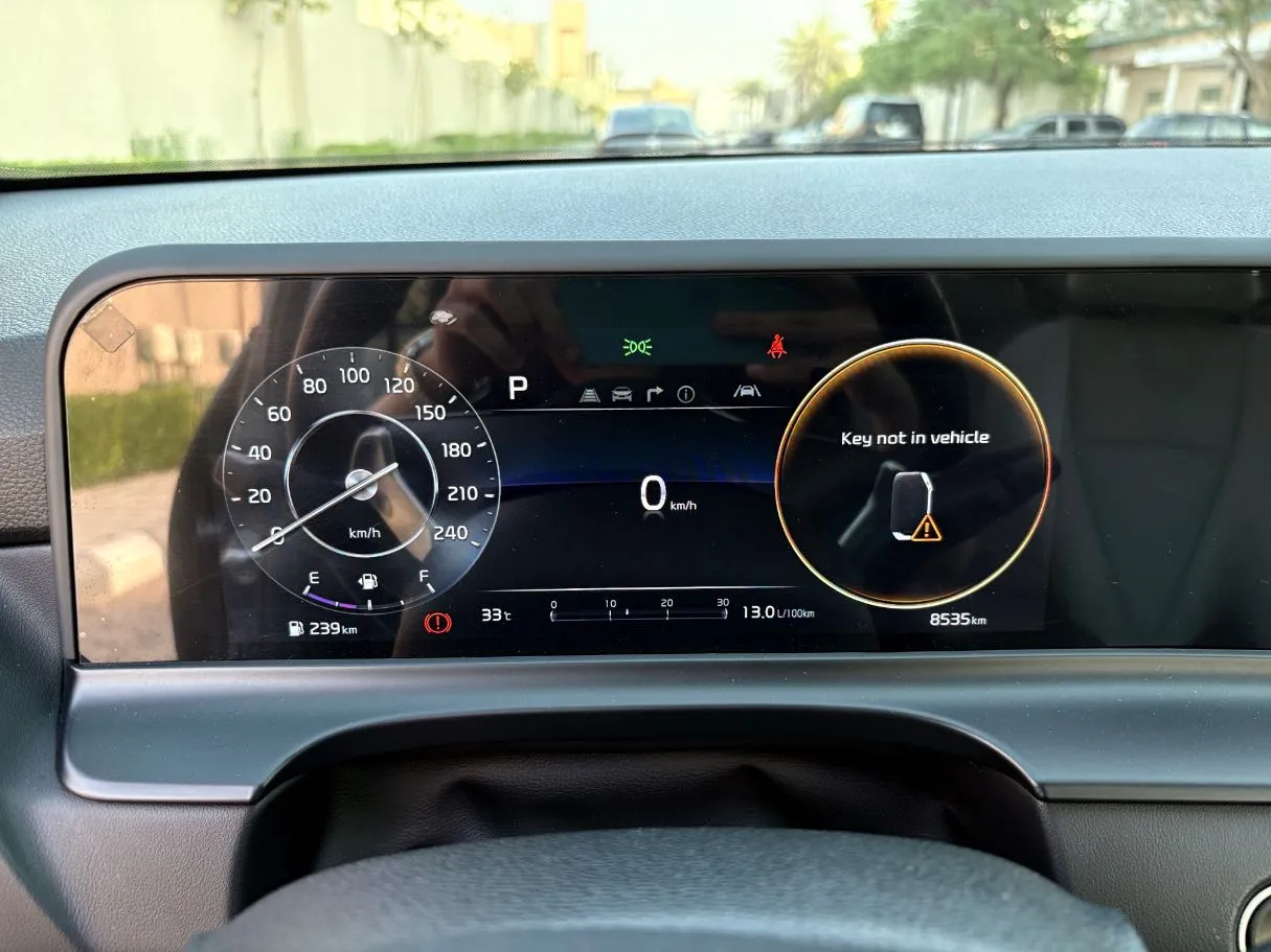 Car image 23