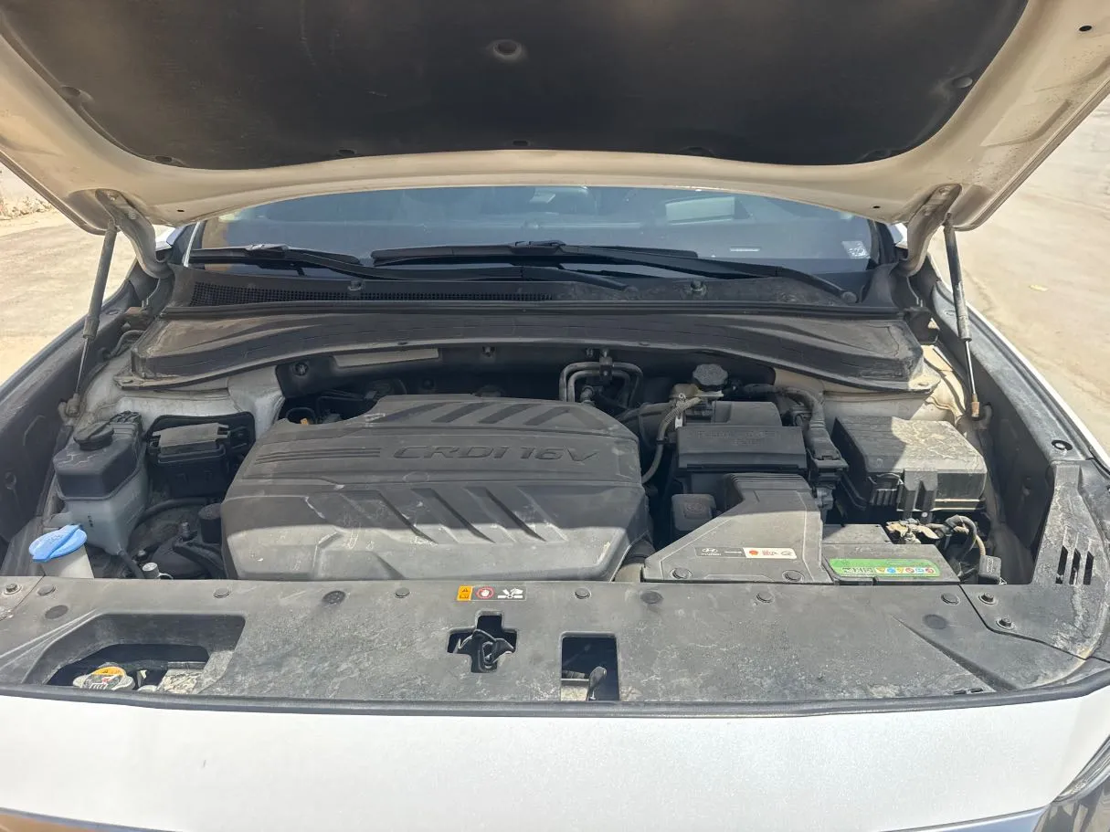 Car image 26