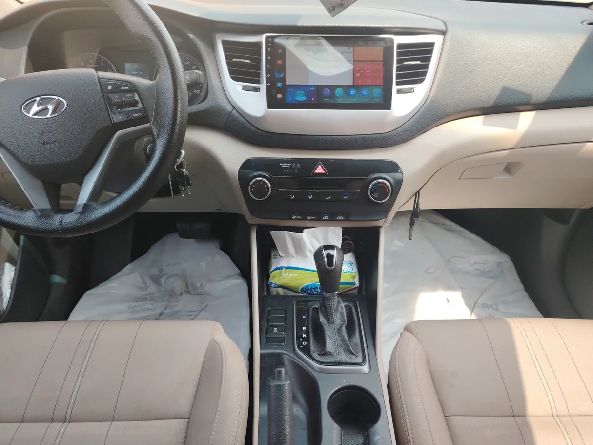 Car image 18