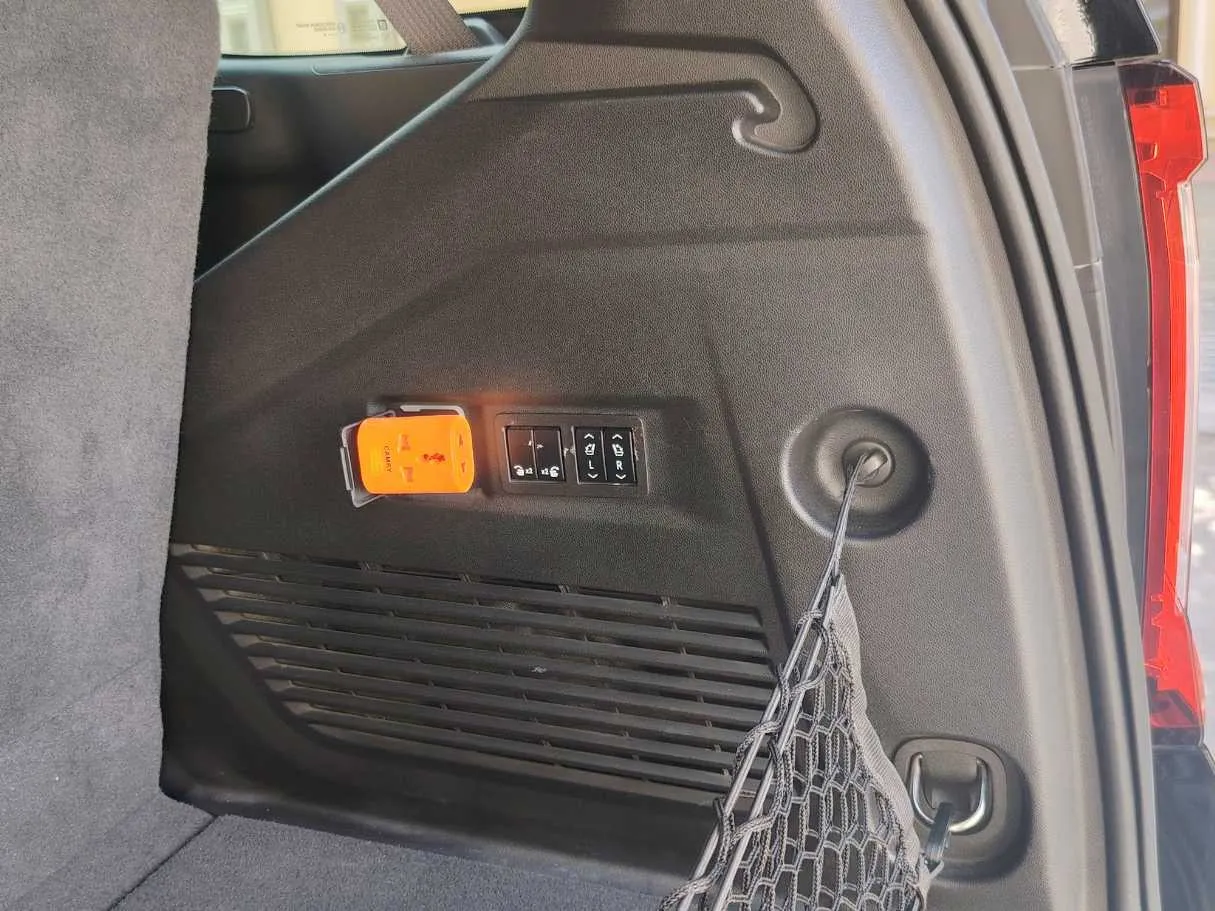 Car image 37