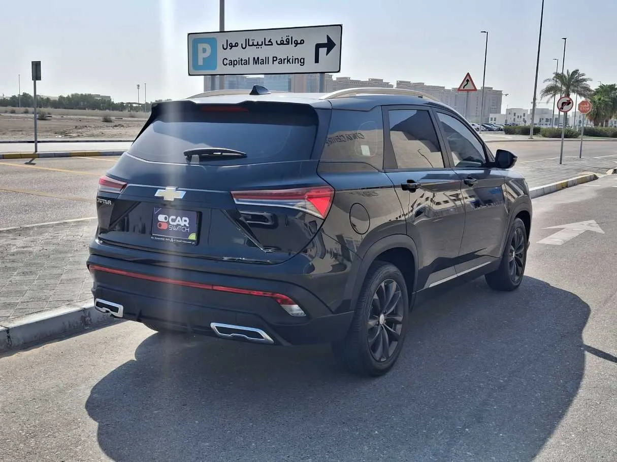 Car image 5