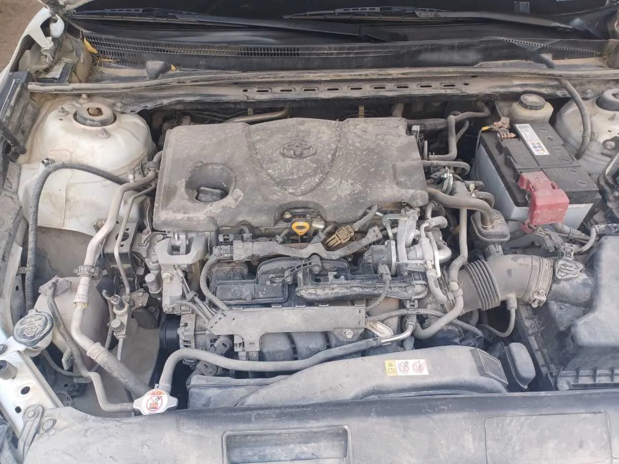 Car image 21