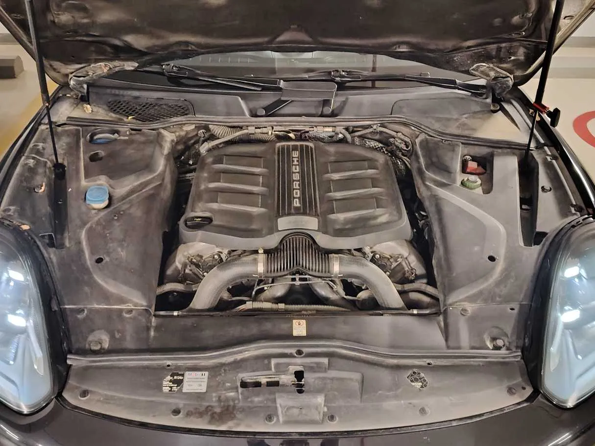 Car image 31