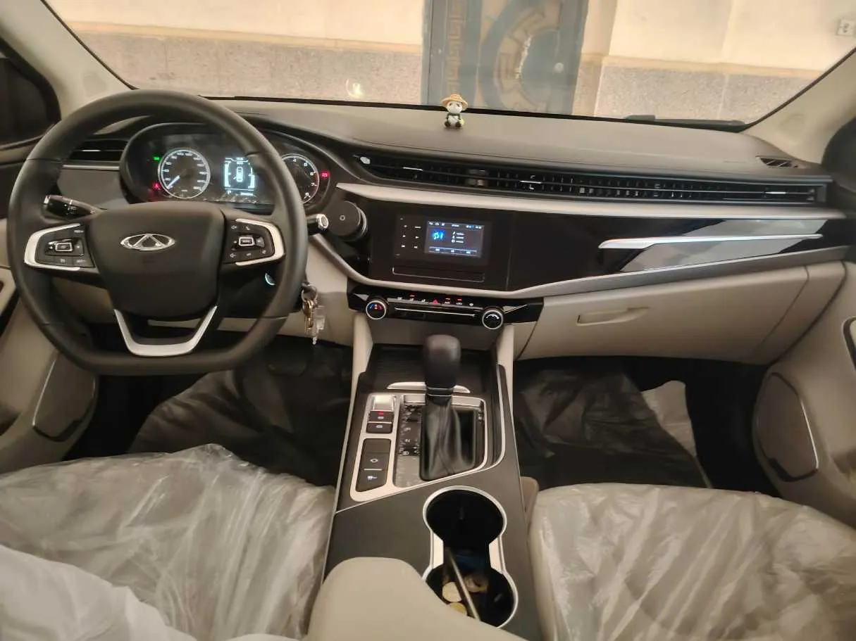 Car image 20