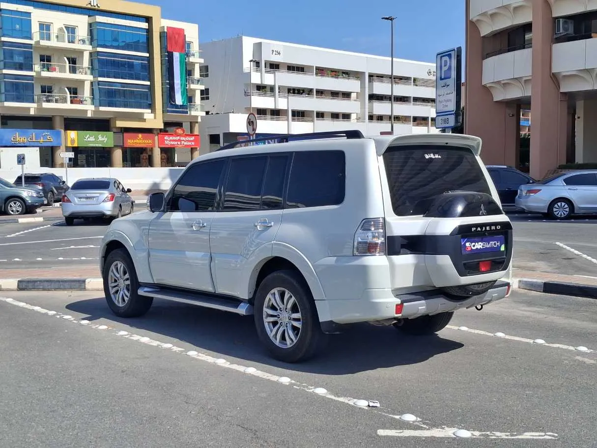 Car image 7