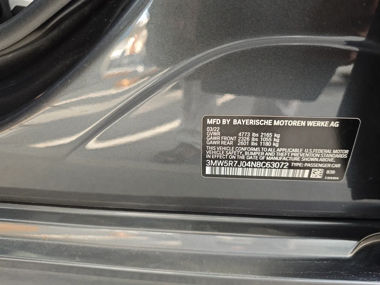 Car image 9