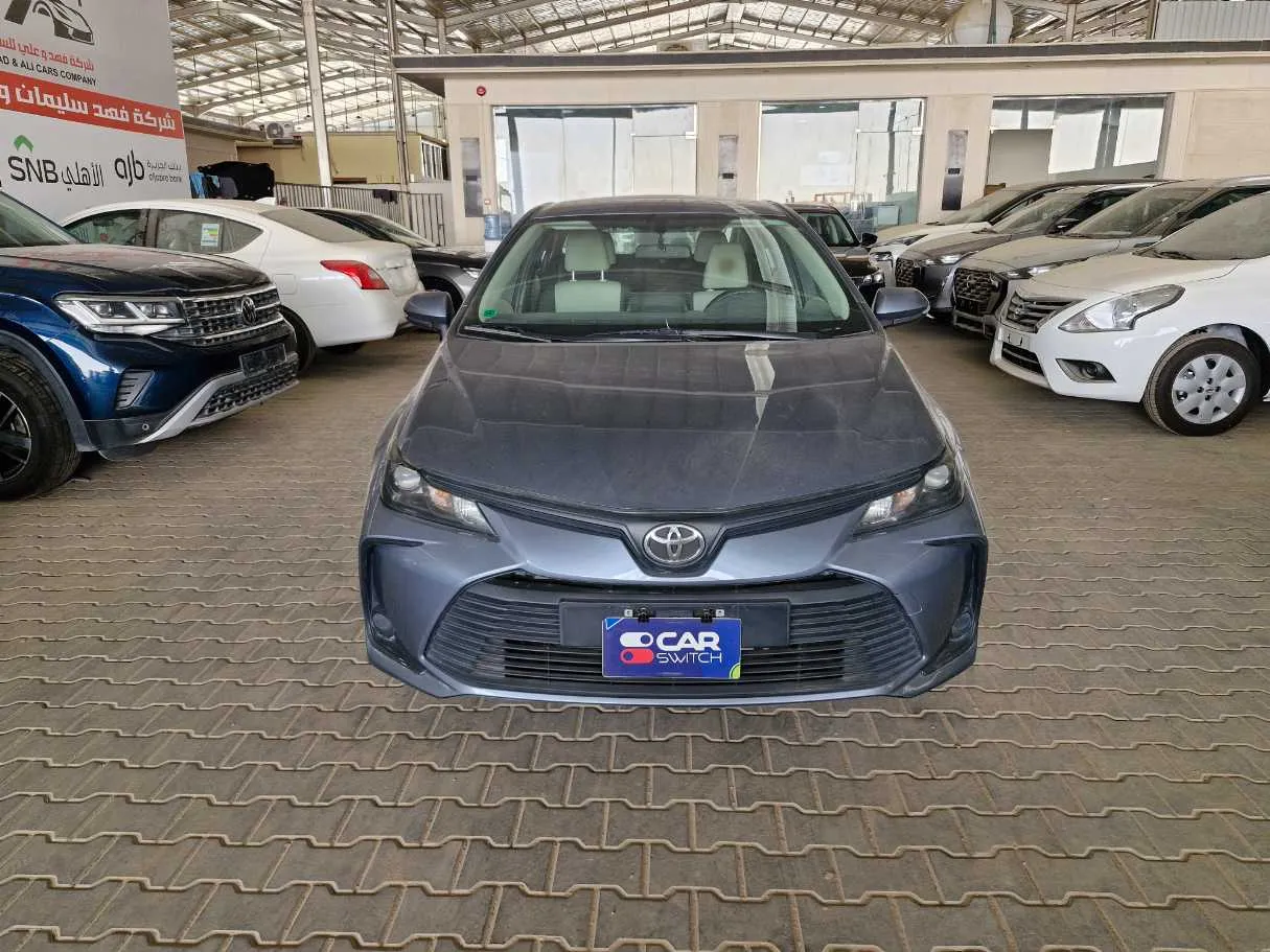 Car image 2