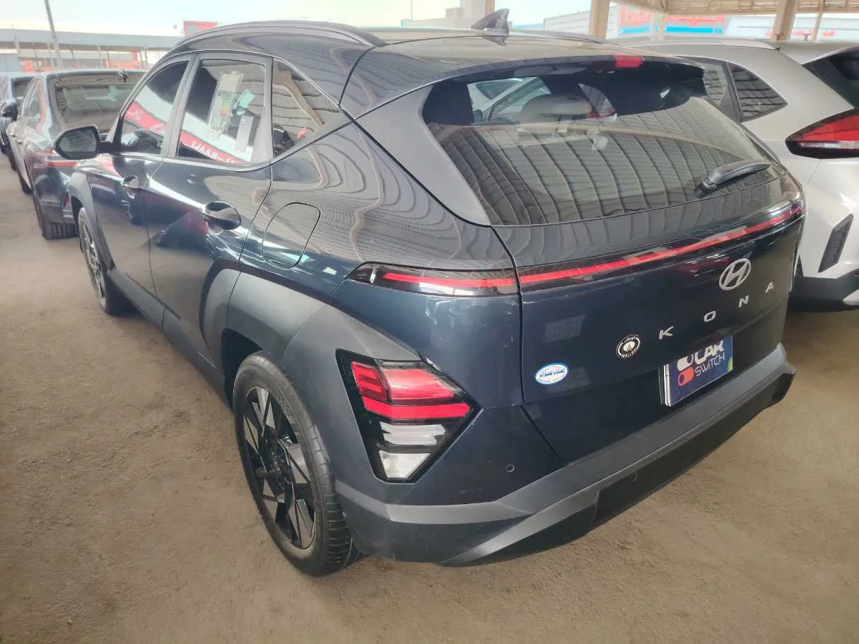 Car image 7
