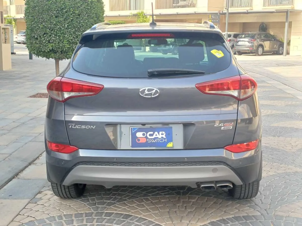 Car image 6