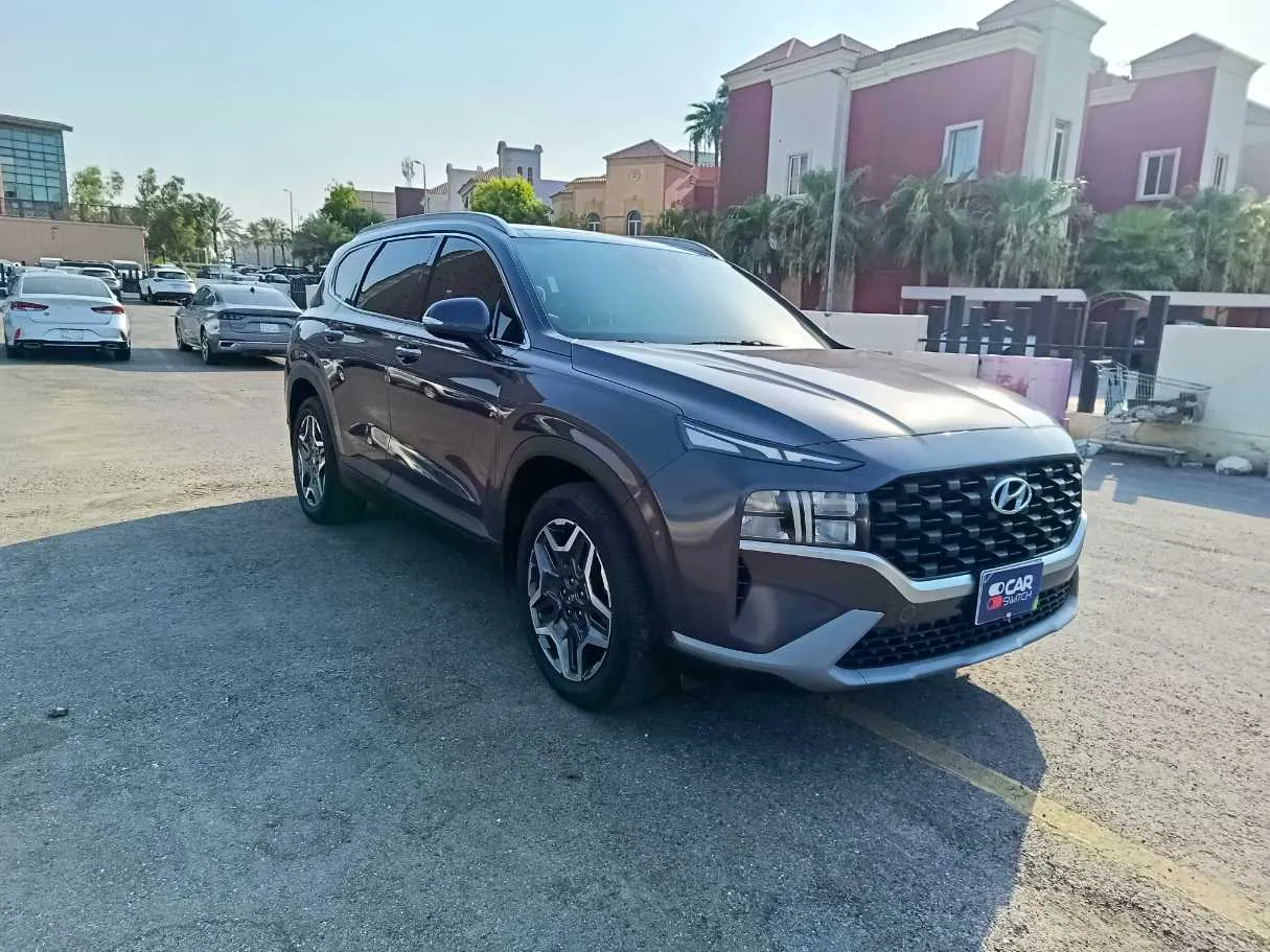 Car image 3
