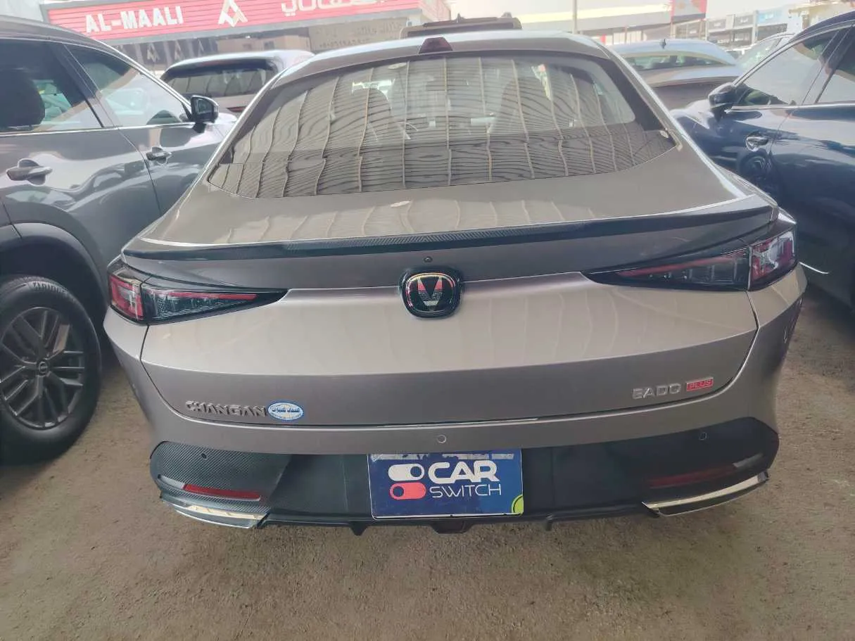 Car image 6