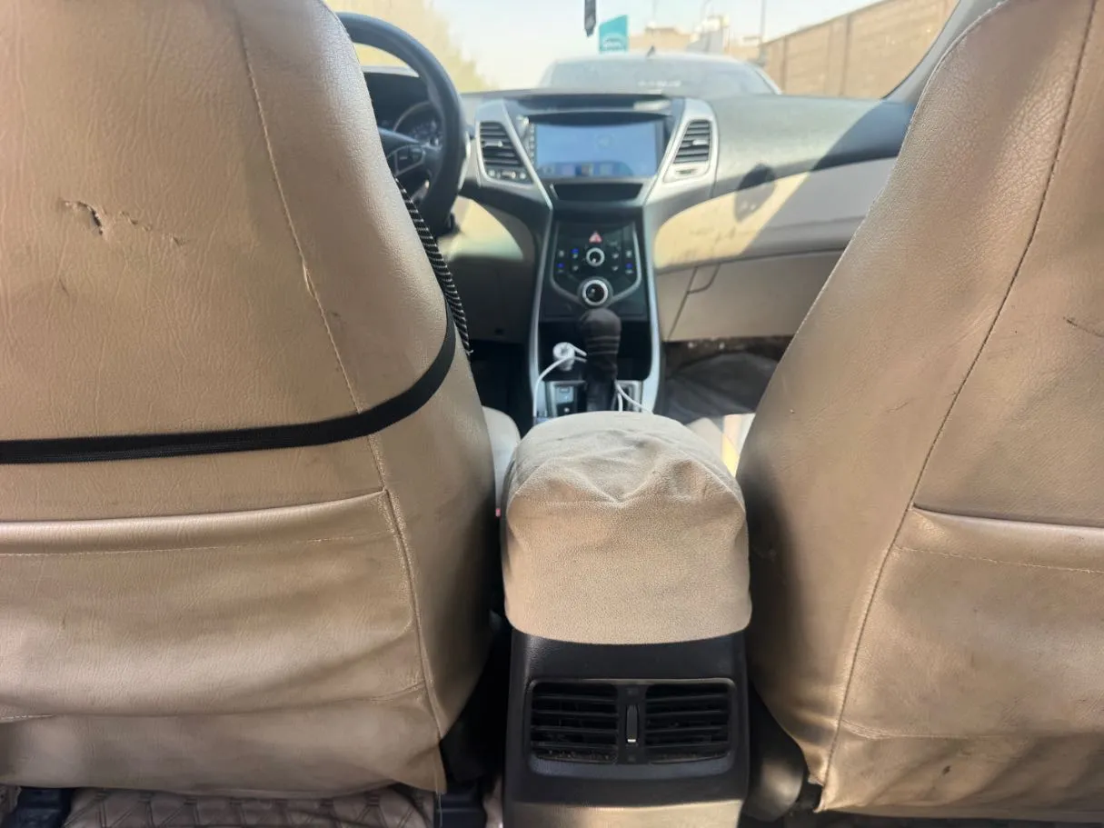 Car image 20