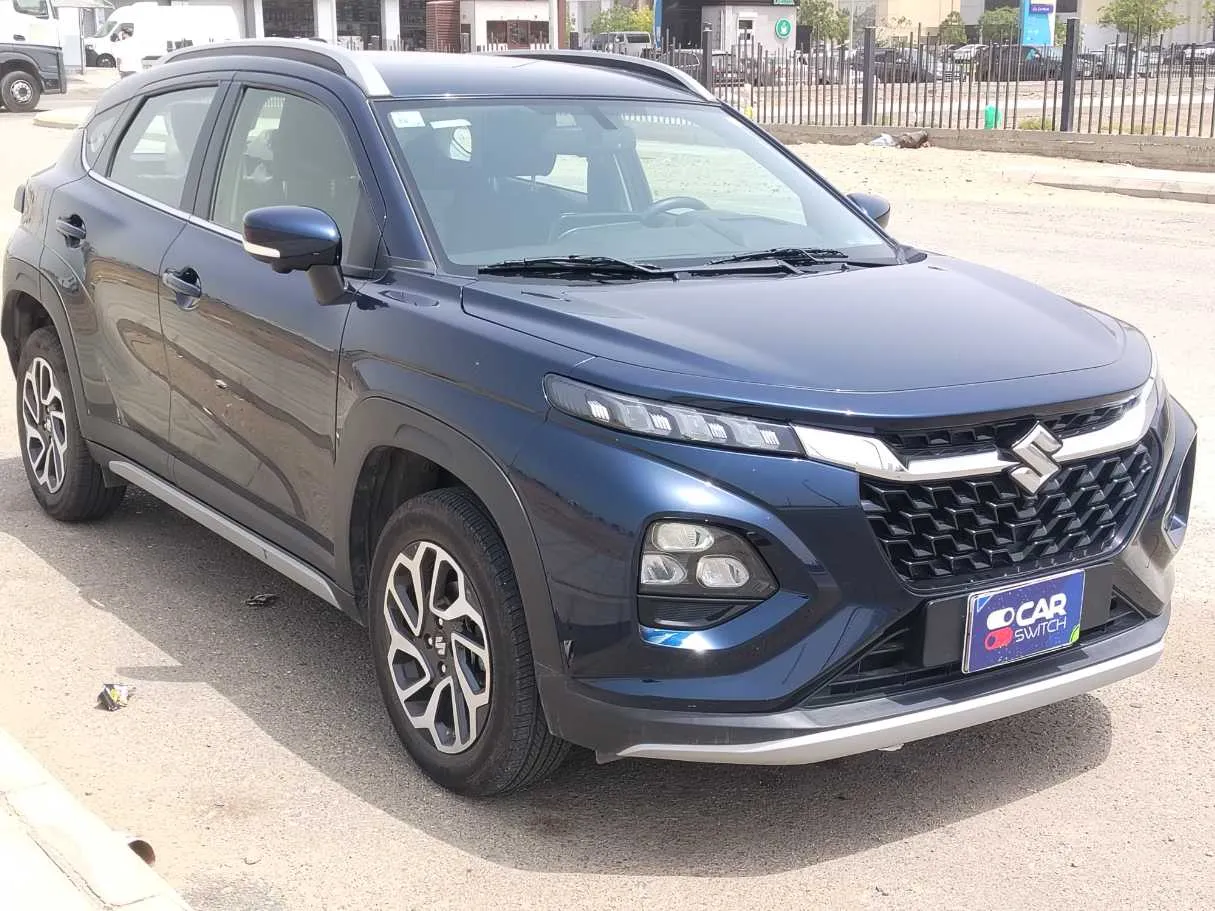 Car image 3