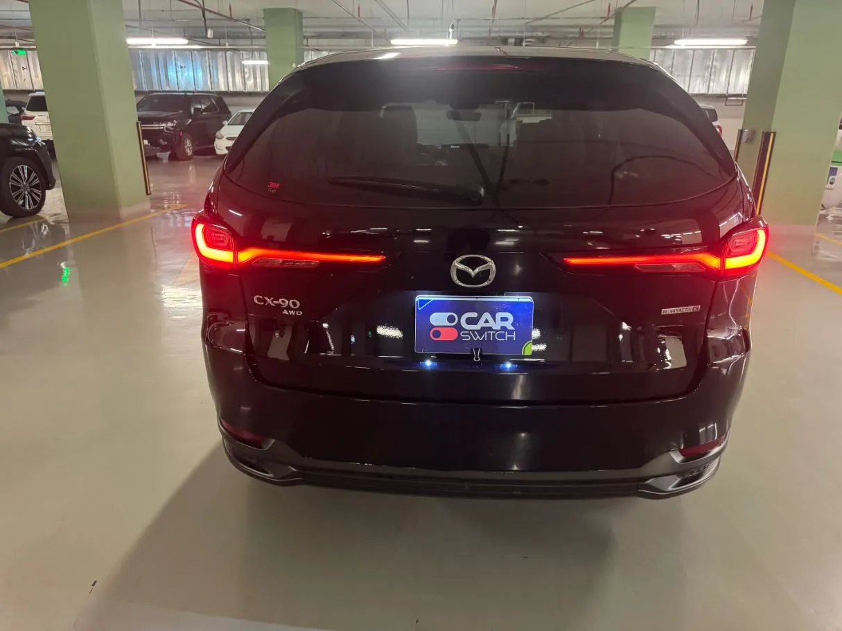 Car image 6