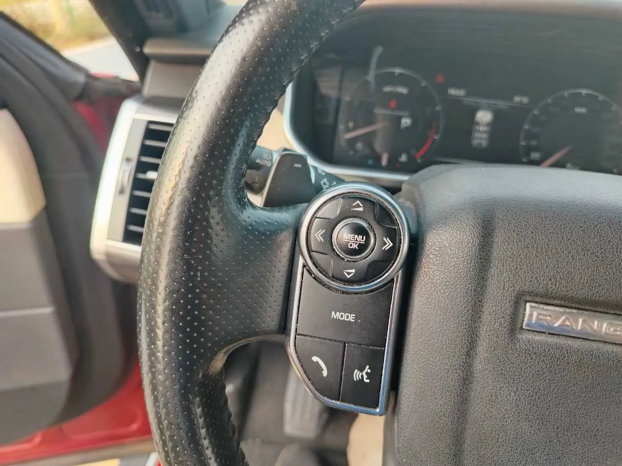 Car image 35