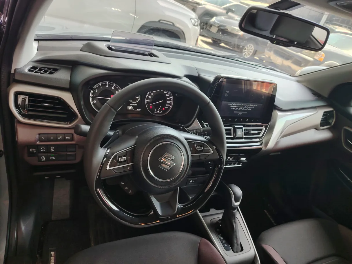 Car image 16