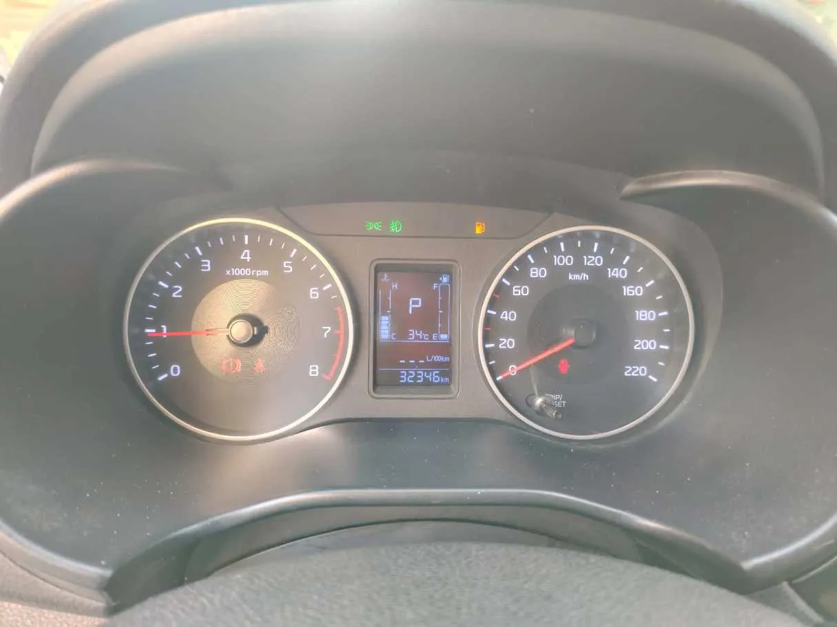 Car image 29