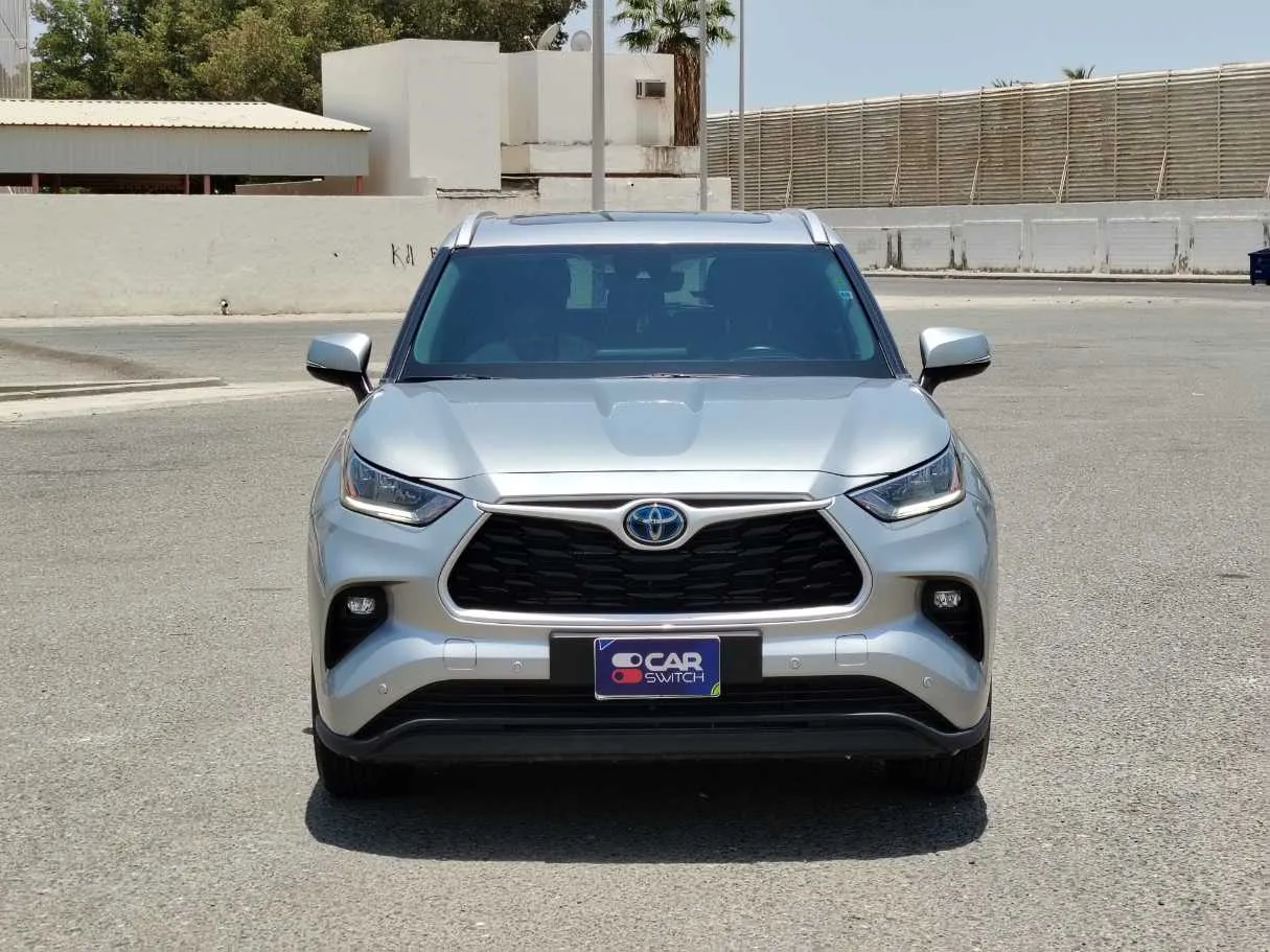 Car image 2