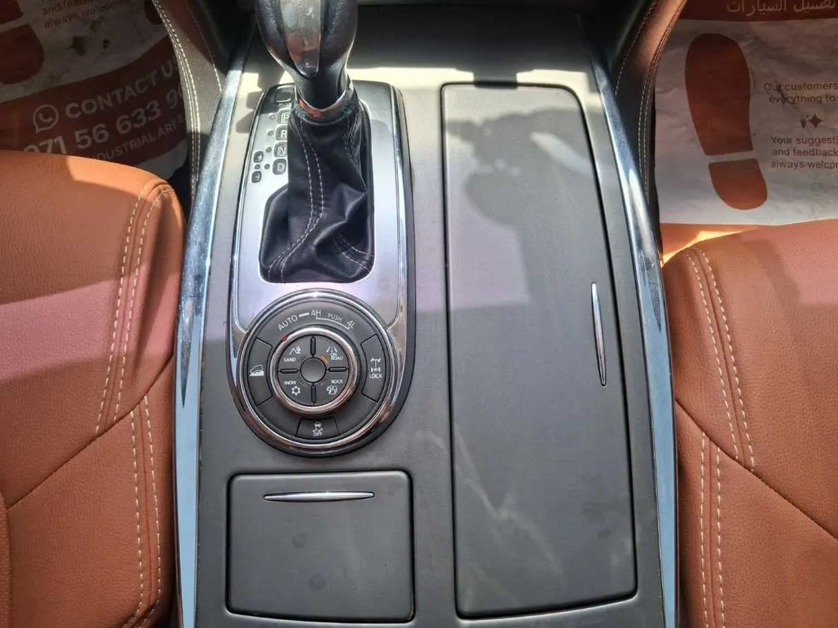 Car image 18