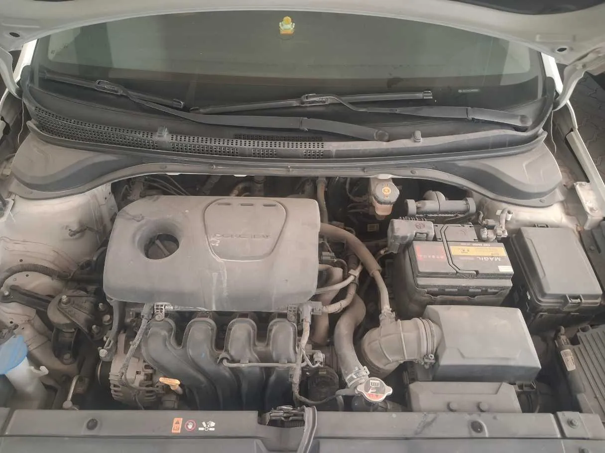 Car image 7
