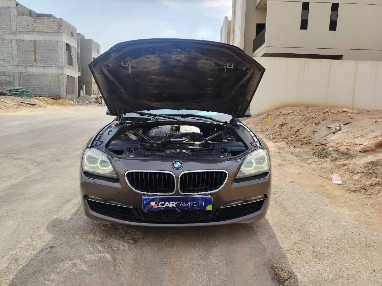 Car image 27