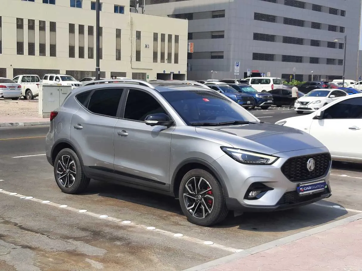 Car image 3
