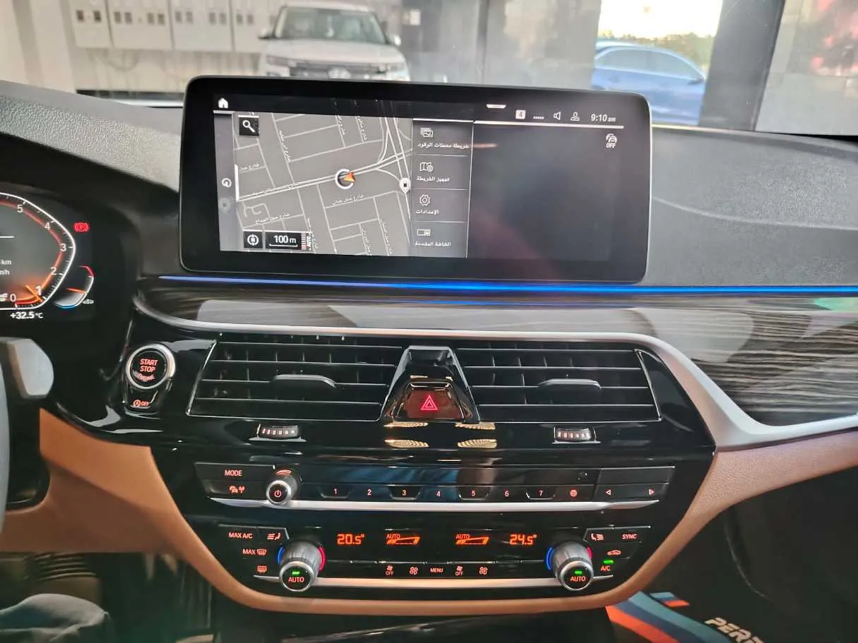 Car image 27