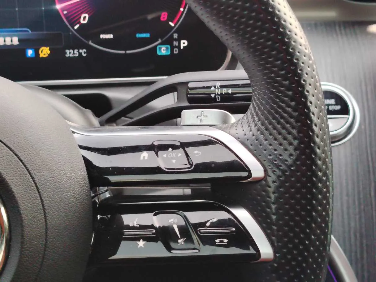 Car image 36