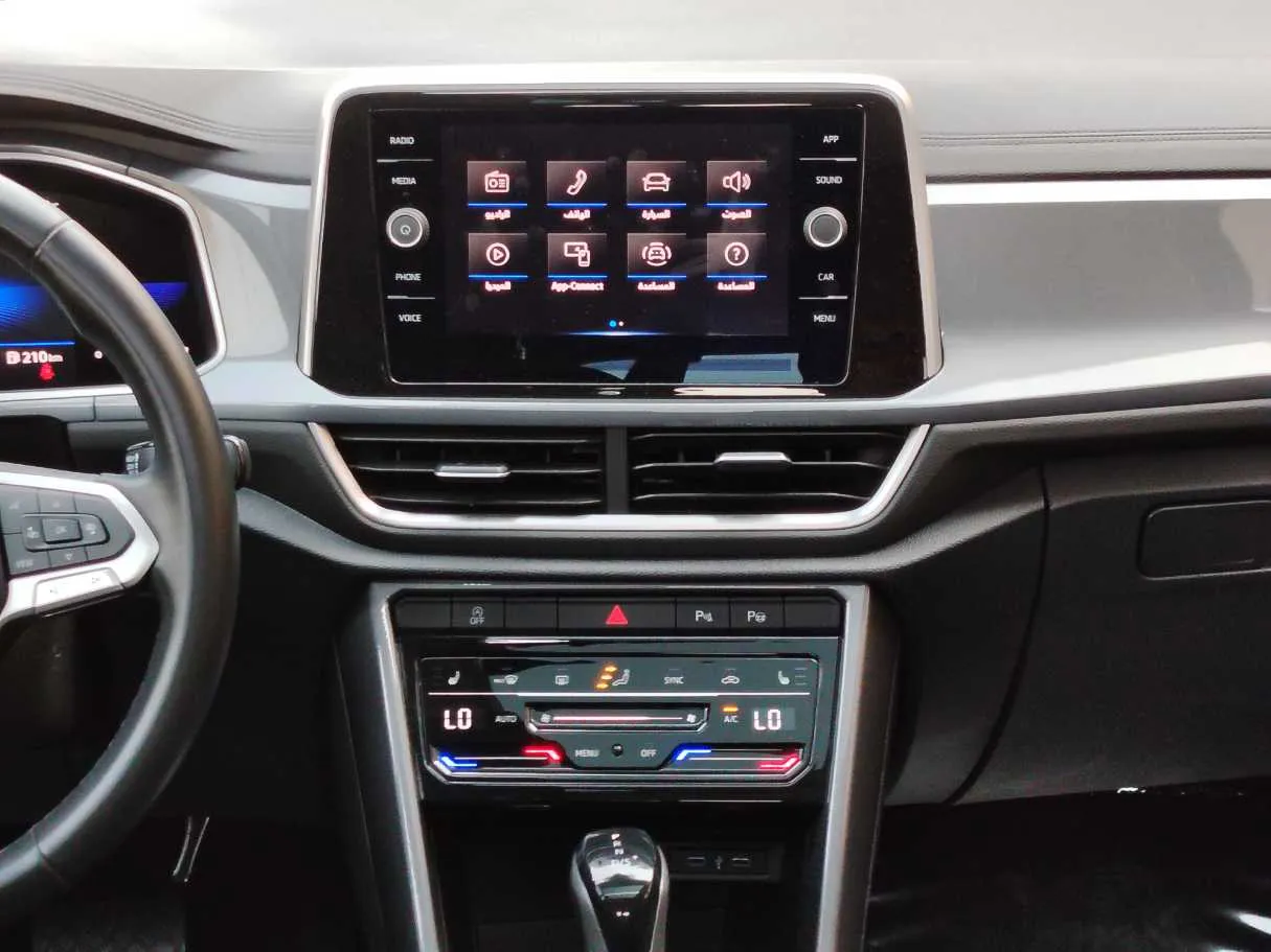 Car image 22