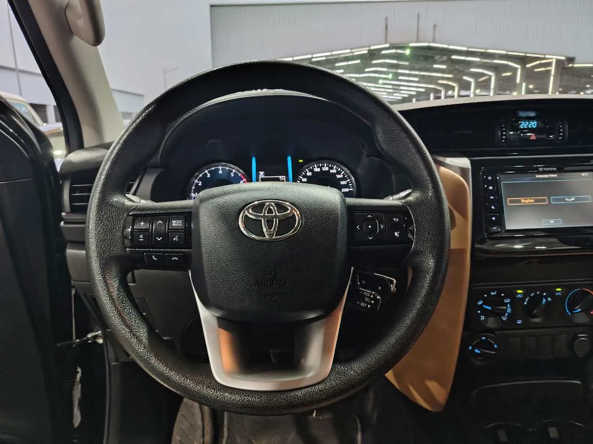 Car image 21