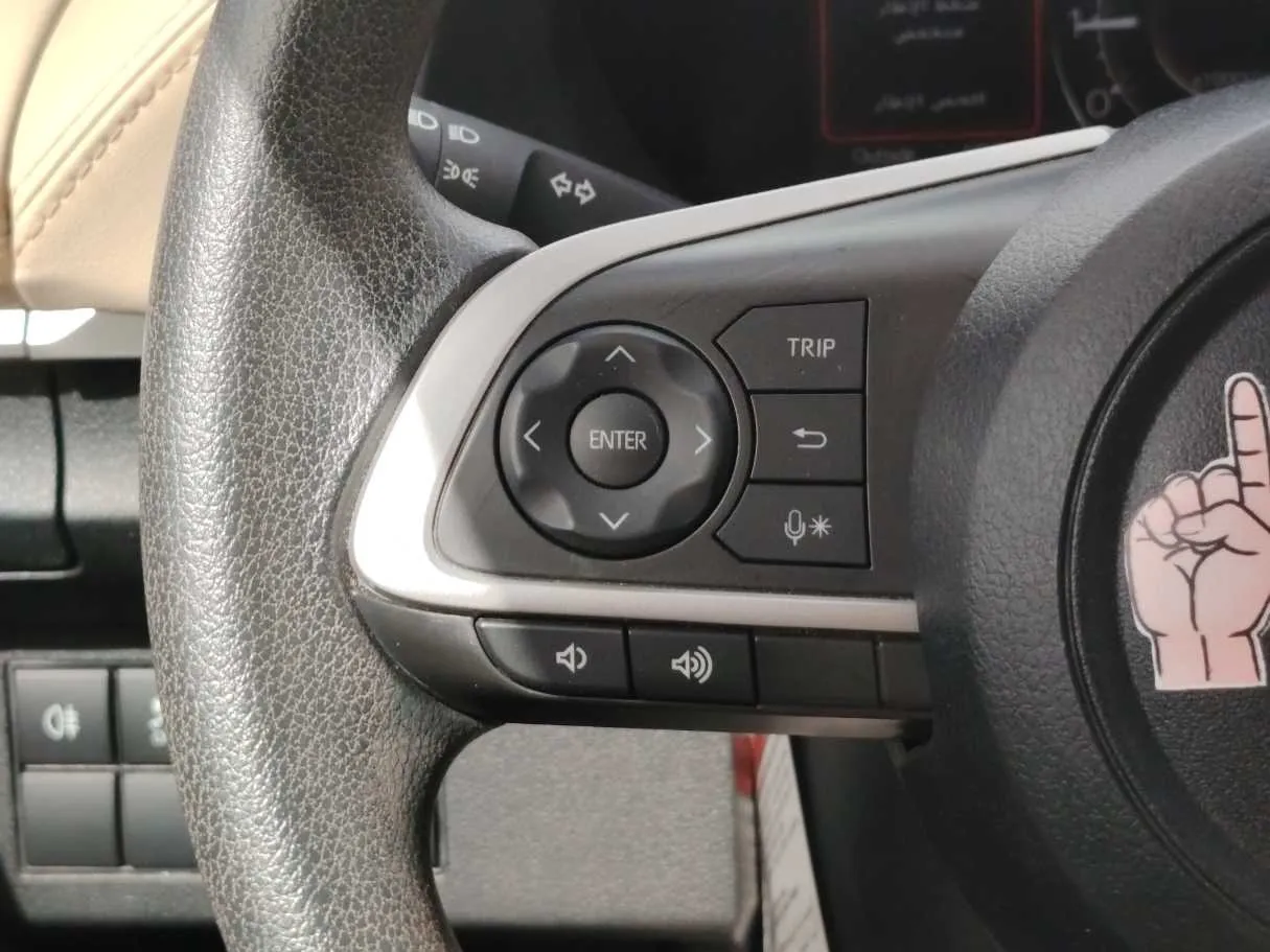 Car image 27