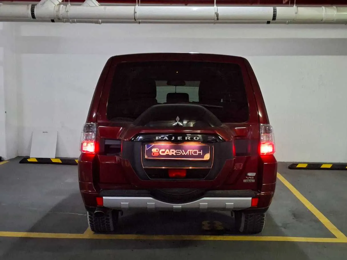 Car image 6