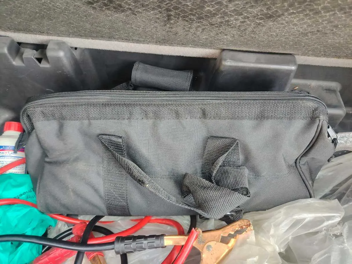 Car image 33