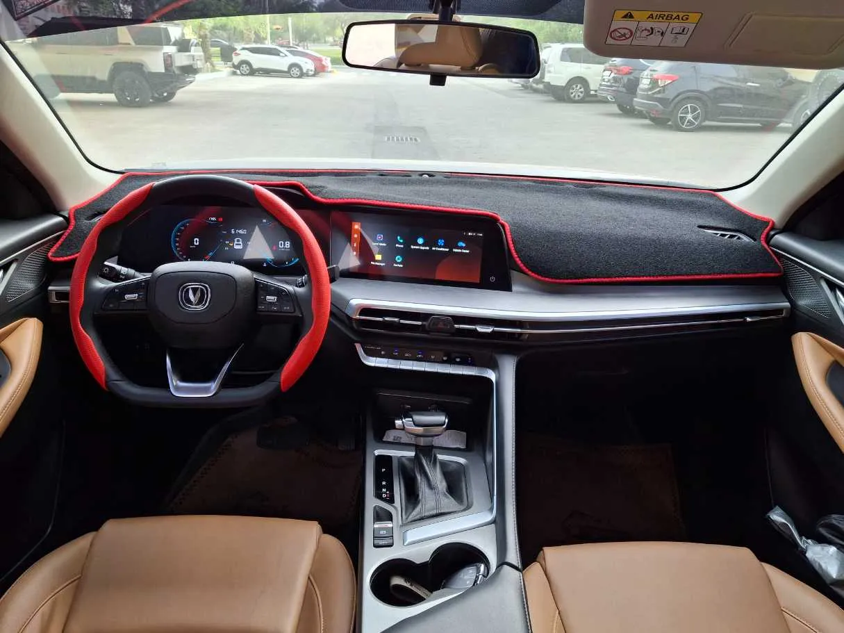 Car image 15