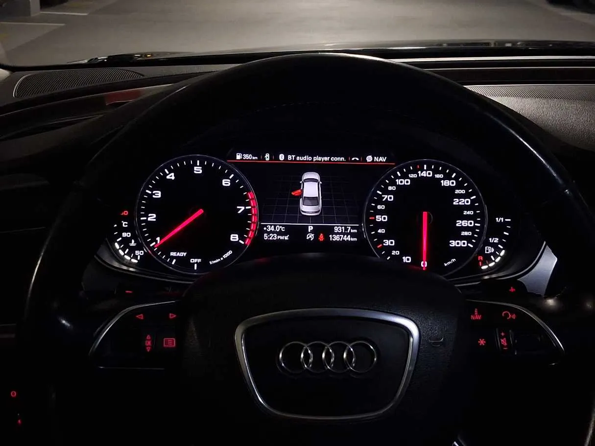 Car image 20