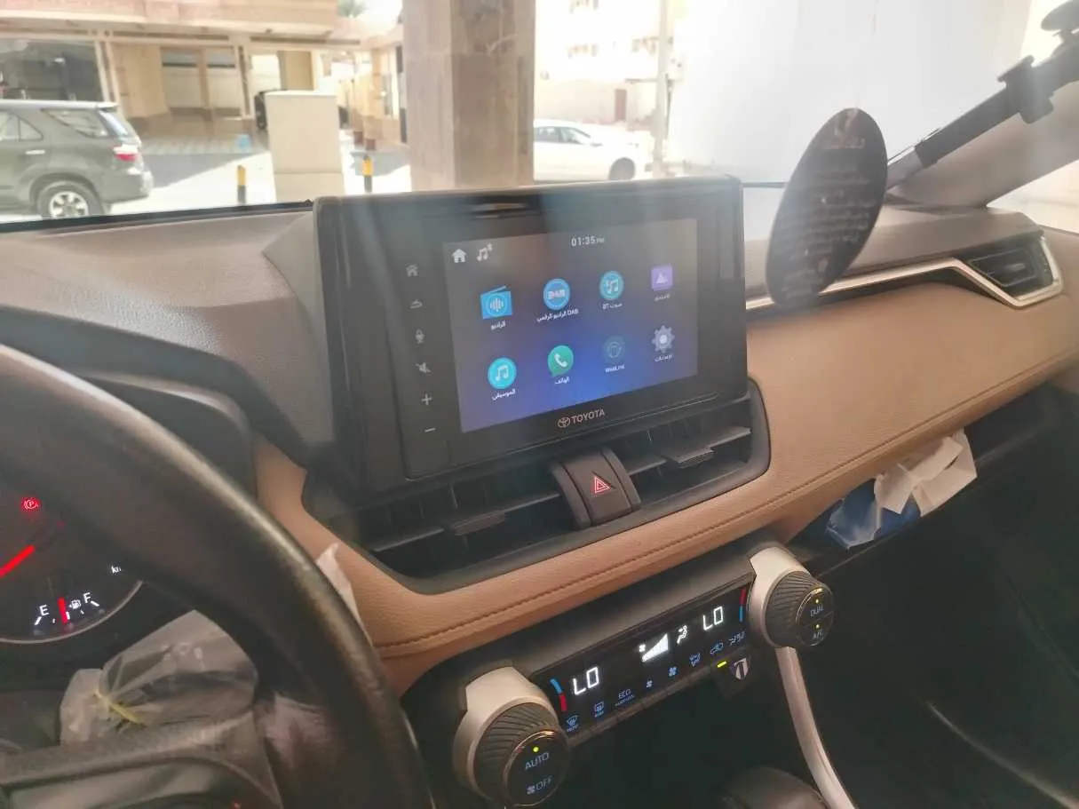 Car image 22