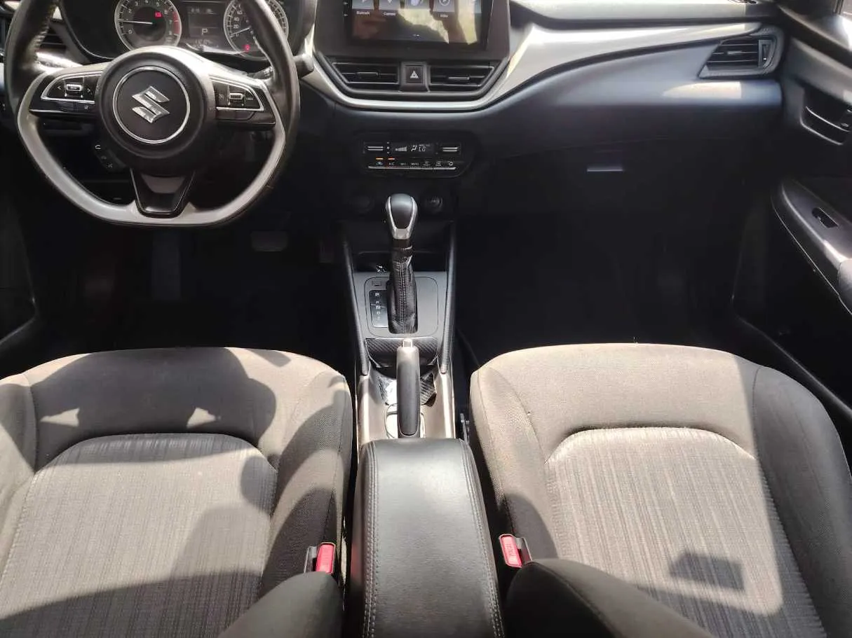 Car image 20