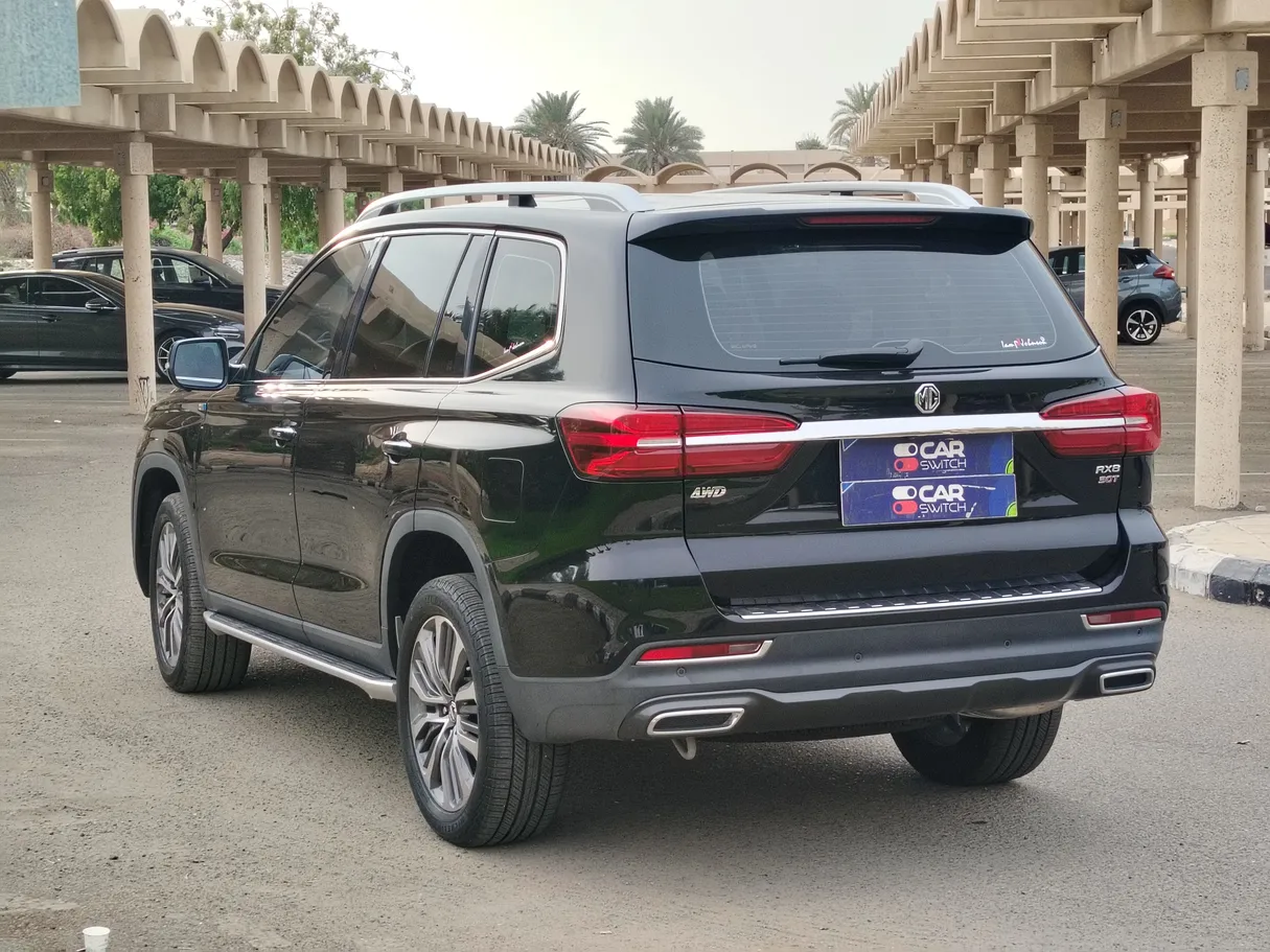 Car image 7