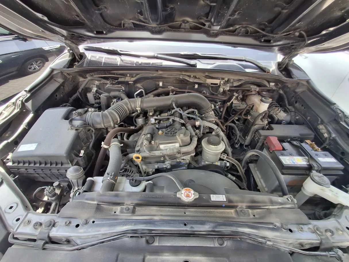 Car image 20