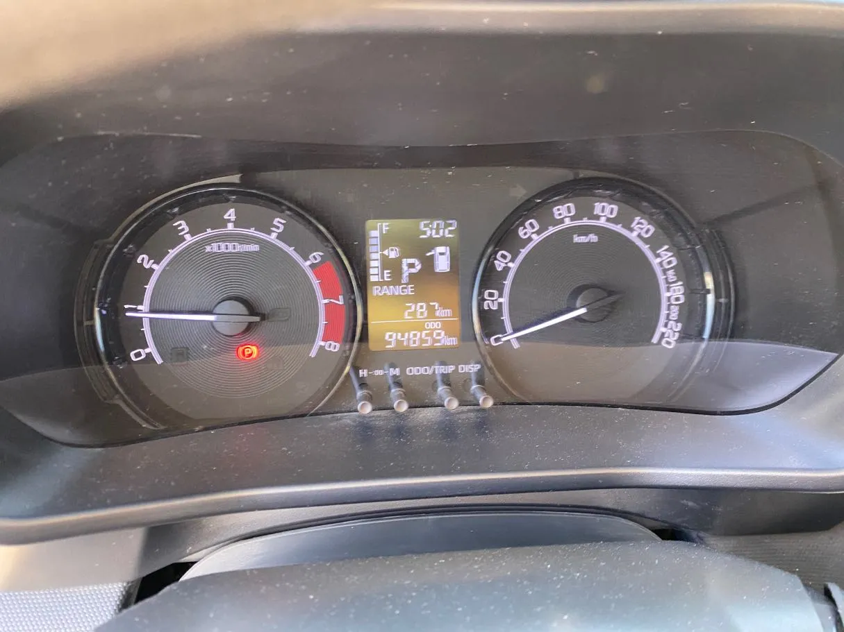 Car image 17