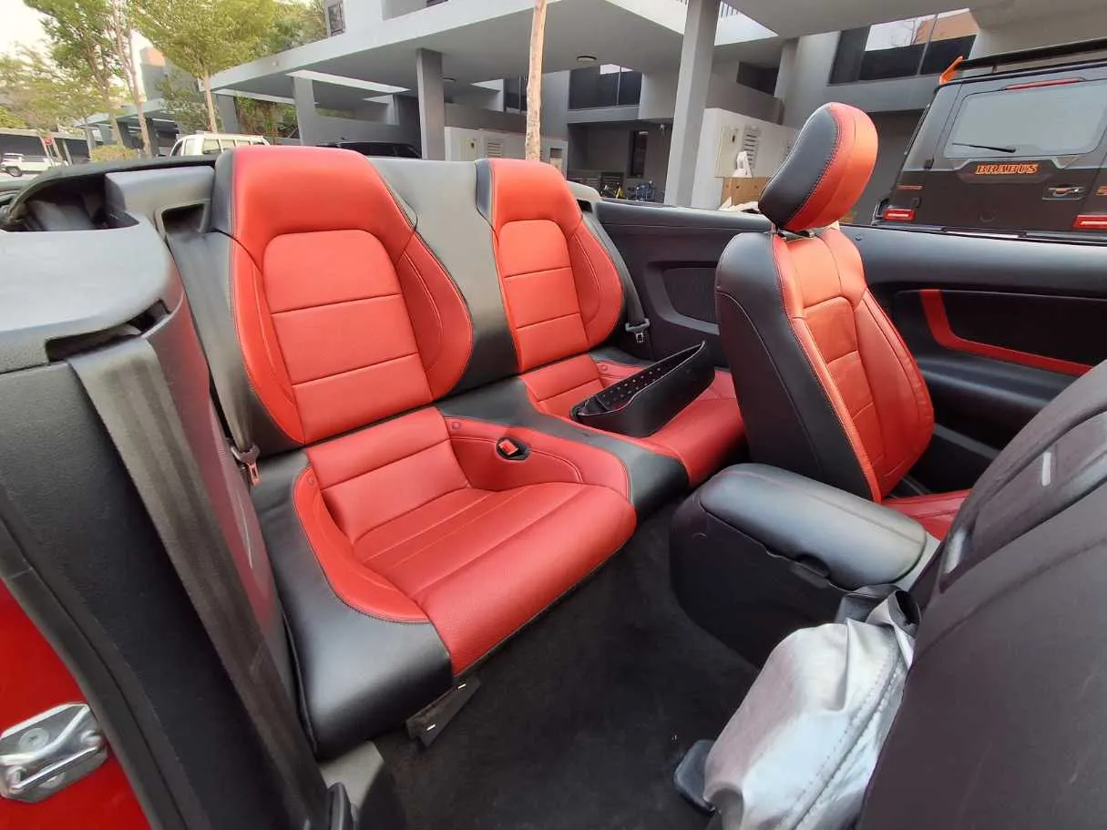Car image 13