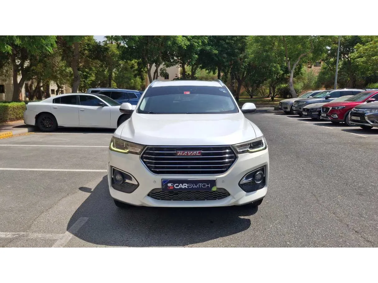 Car image 2