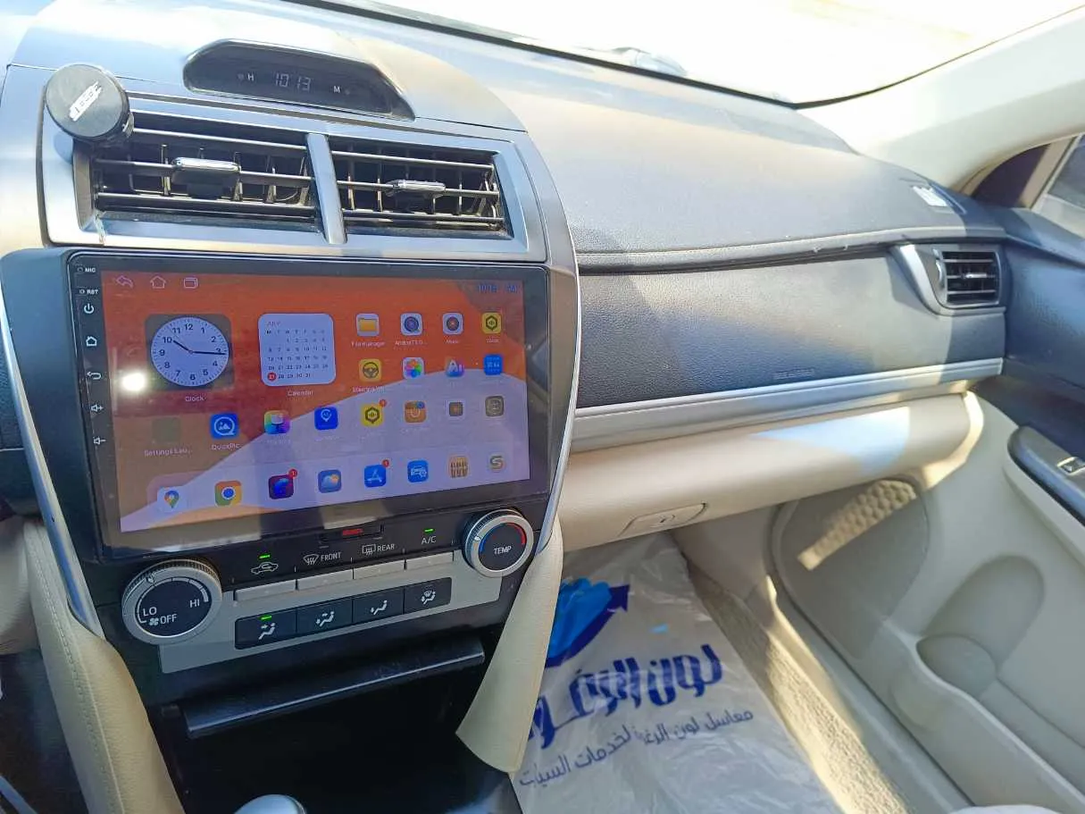 Car image 25