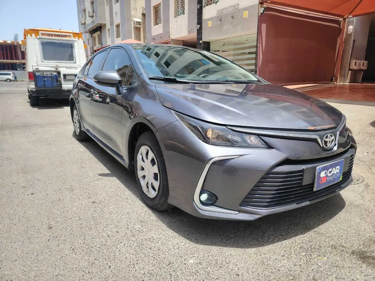 Car image 3